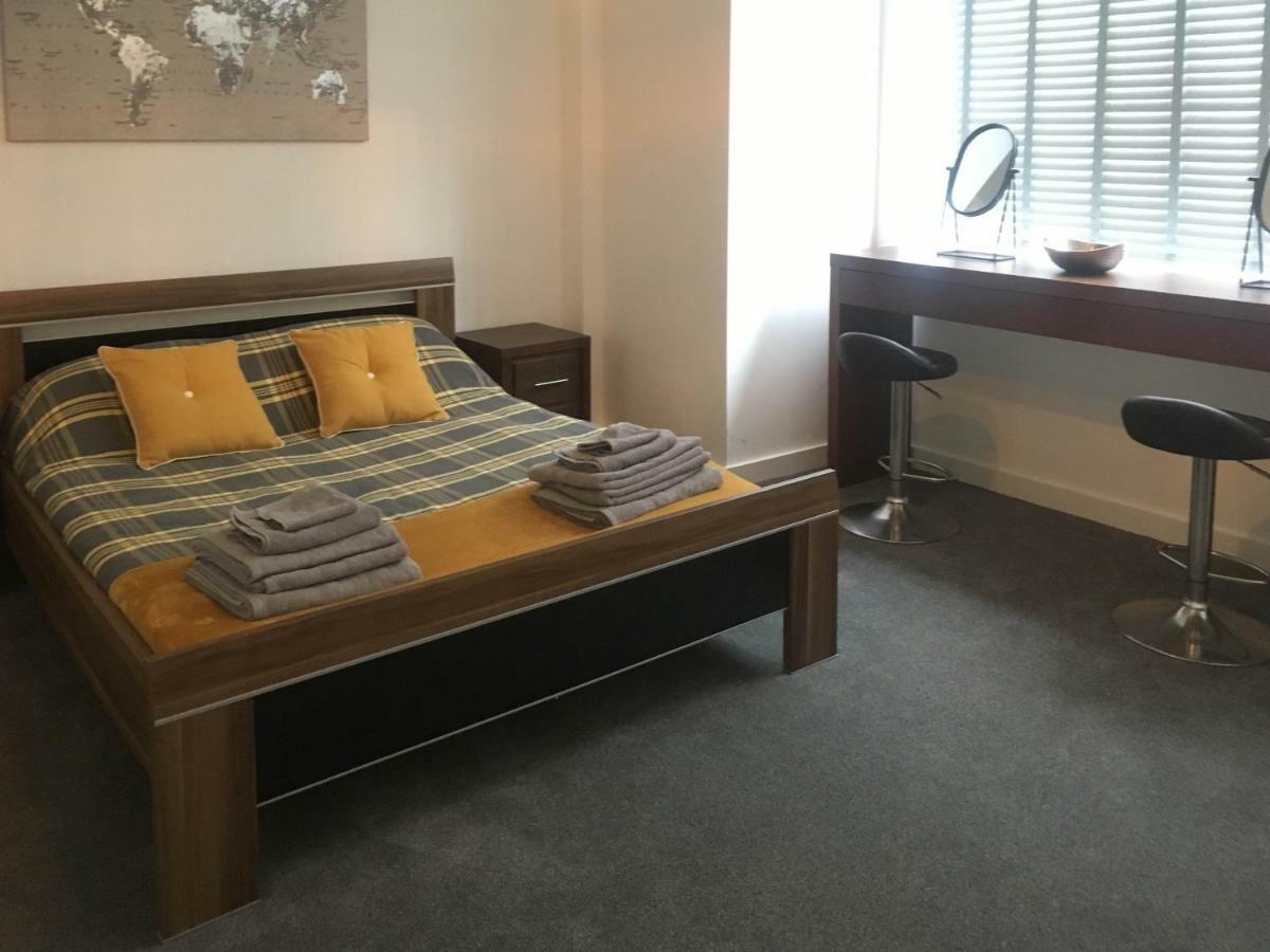Luxury 1 Bed Apartment In City Centre With Parking Chester Exterior photo